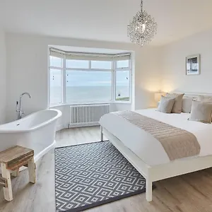 https://solimar-house.yorkshirehotels.net