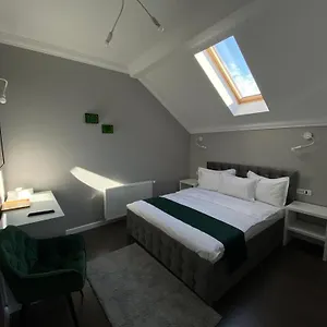 https://erbario-house.bucharesthotelsnow.com